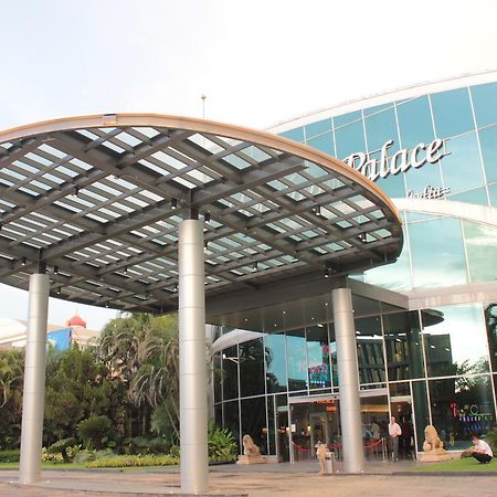 Holiday Palace Ou Chrov Bagian luar foto
