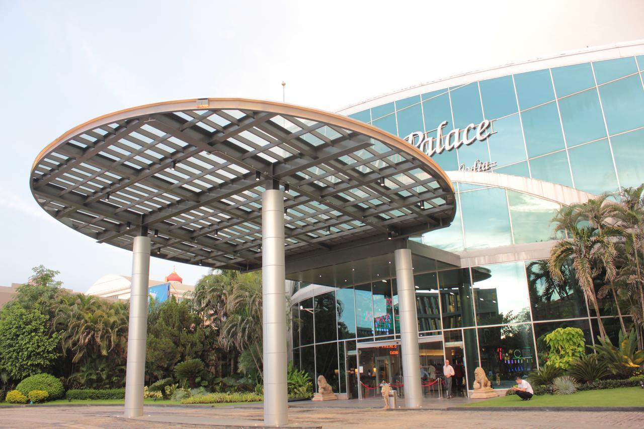 Holiday Palace Ou Chrov Bagian luar foto