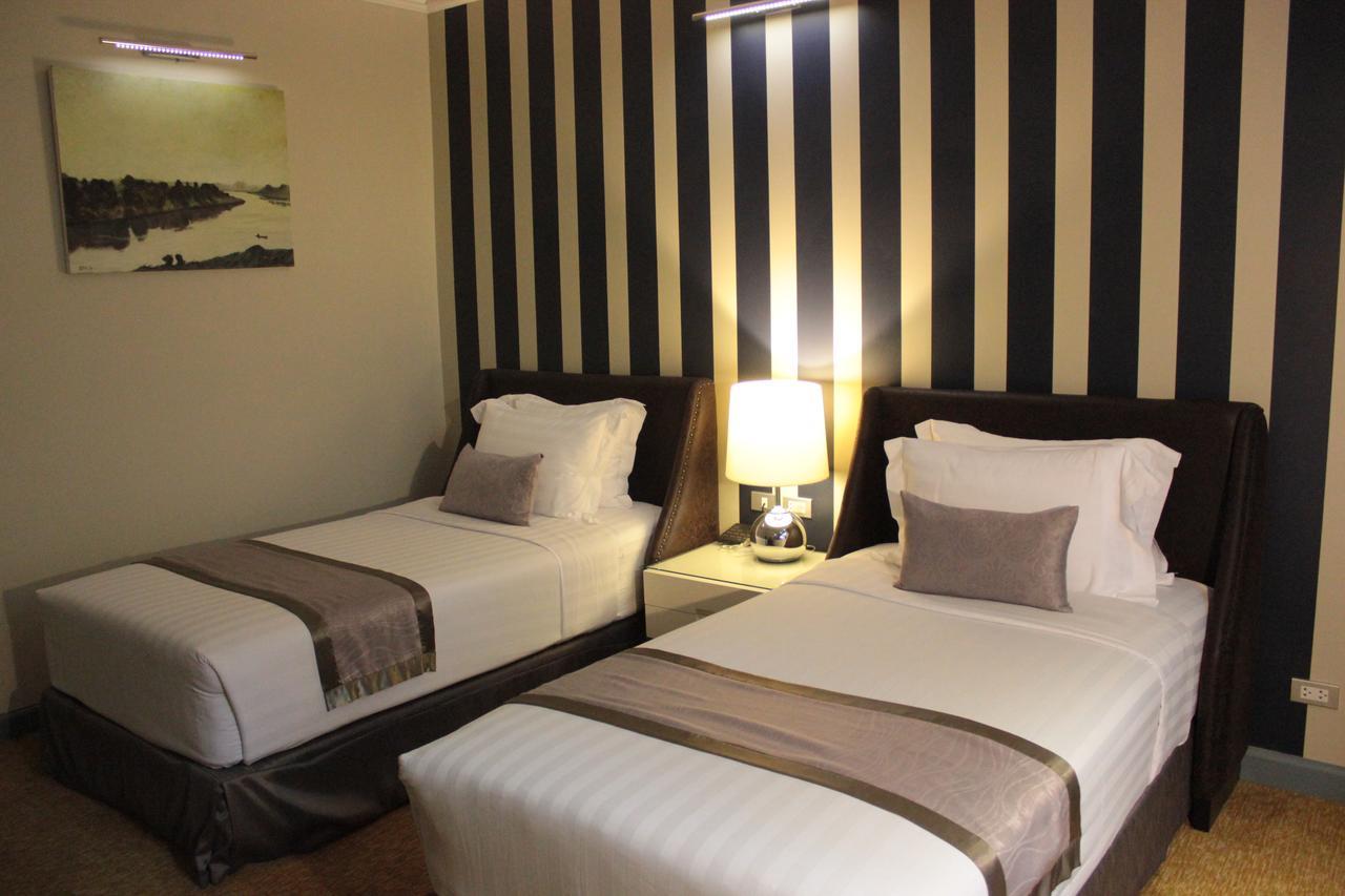 Holiday Palace Ou Chrov Bagian luar foto