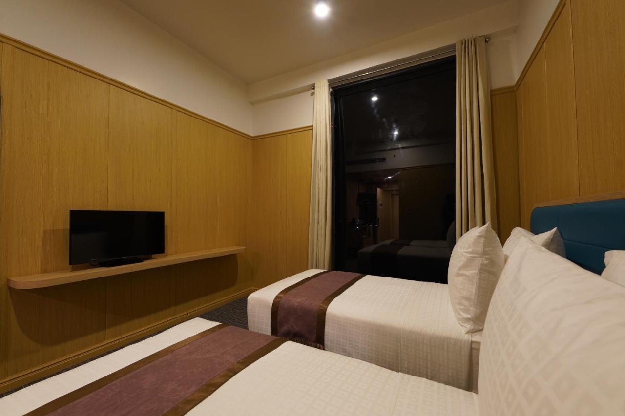 Holiday Palace Ou Chrov Bagian luar foto