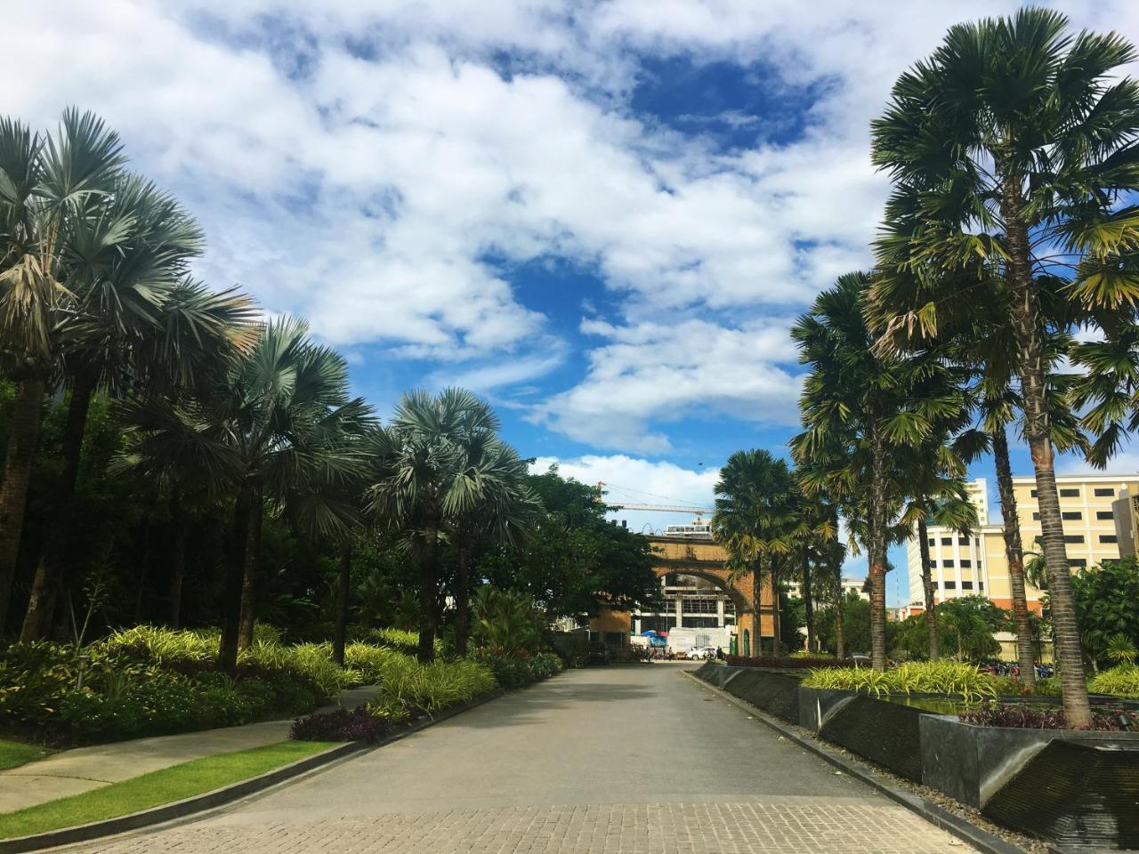 Holiday Palace Ou Chrov Bagian luar foto