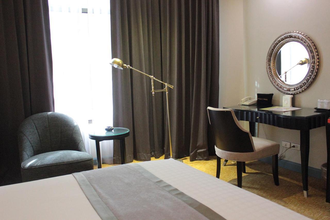 Holiday Palace Ou Chrov Bagian luar foto